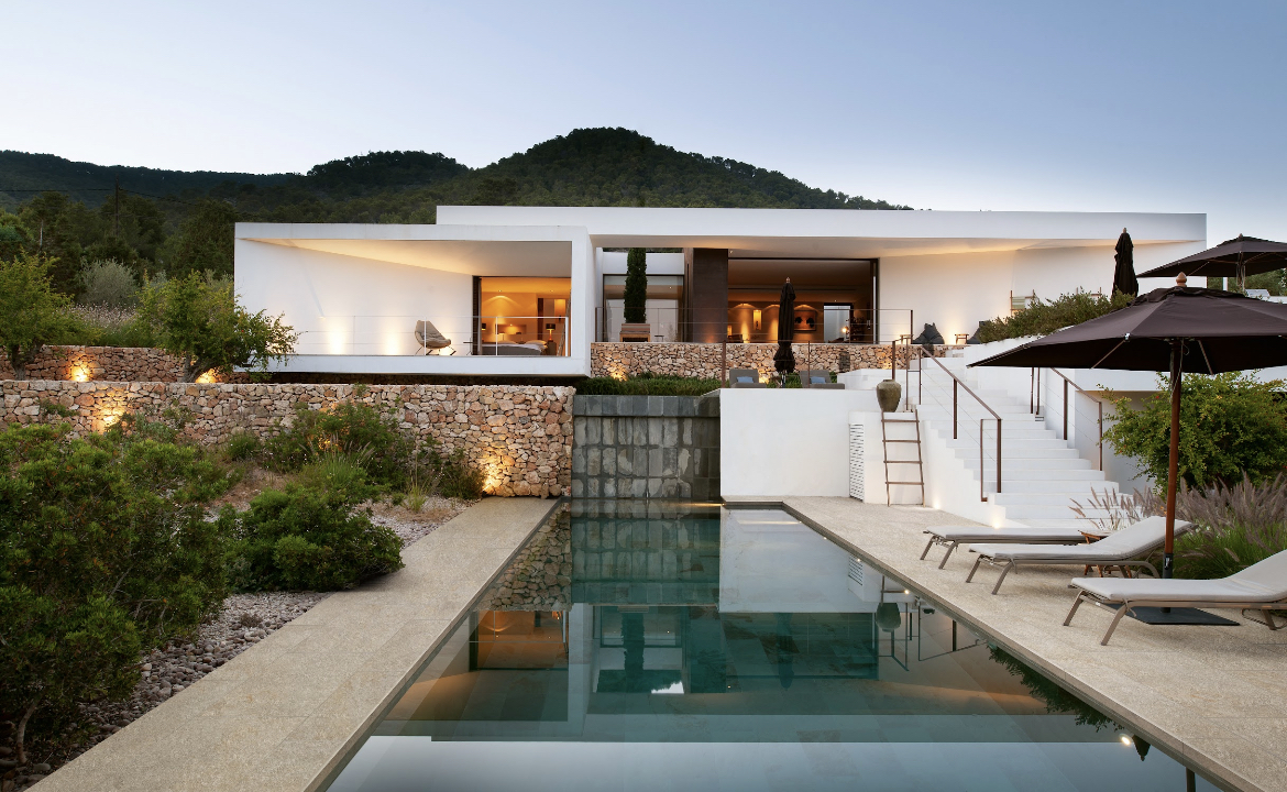 Natural Stone vs Porcelain